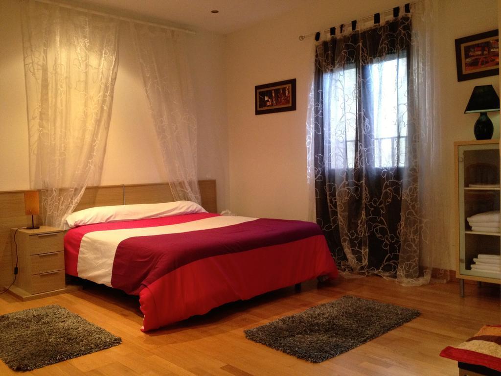 Estudios Blanmart Santander Rum bild